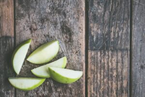 Pommes épluchées: nos conseils simples et efficaces pour qu’elles ne noircissent plus