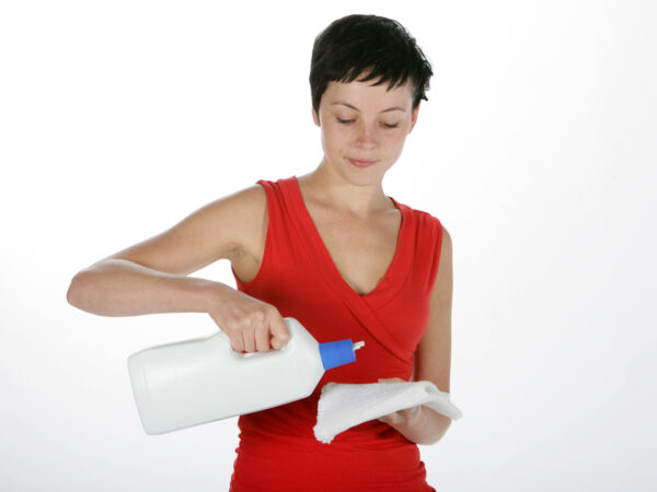 6 choses à ne surtout pas nettoyer avec de l’eau de Javel