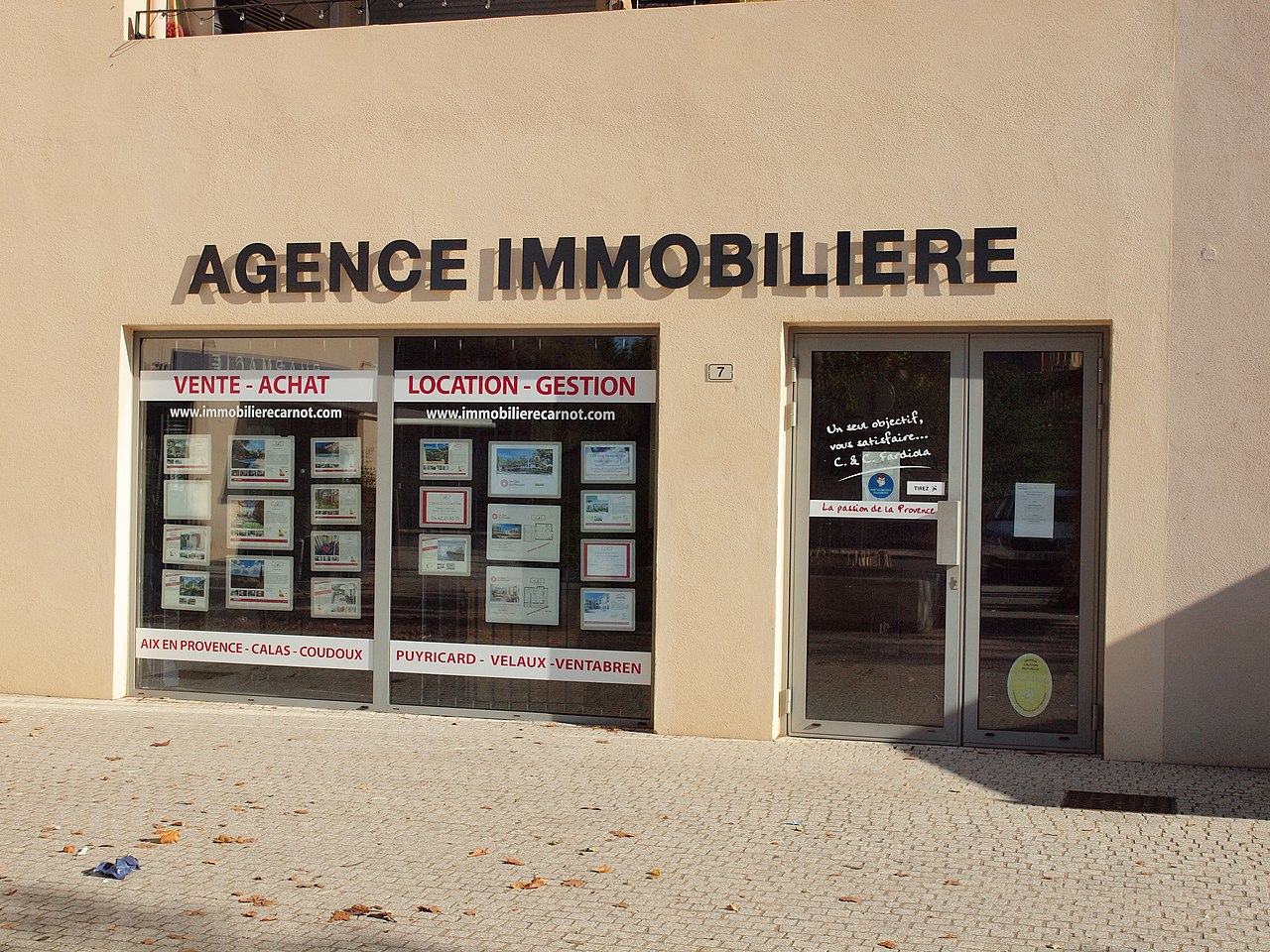 Agence immobilière ©Wikimedia Commons