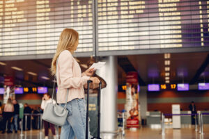Voyage en avion: le point sur vos droits en cas de retard ou d’annulation d’un vol