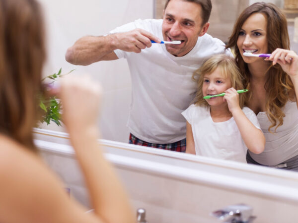 Bien se brosser les dents ©Freepik