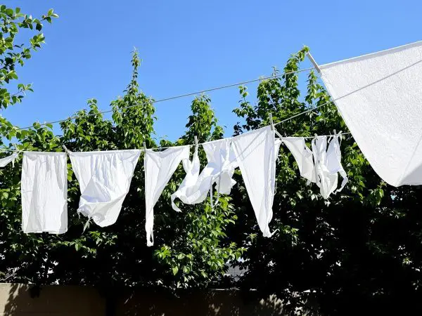 linge-sechant-plein-air
