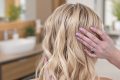 Nouvelle tendance coiffure : le blond naturel sans compromis