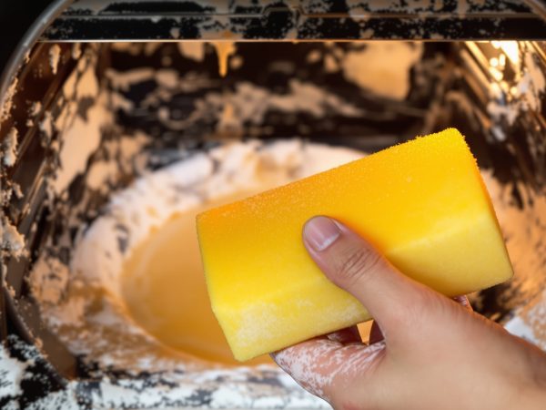 nettoyage_four_bicarbonate_soude