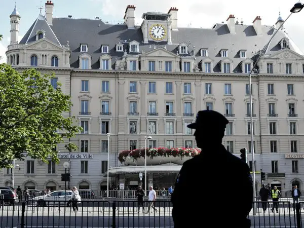 protection_hotel_de_ville