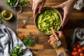 Transformez vos avocats trop mûrs en délices culinaires et soins cosmétiques