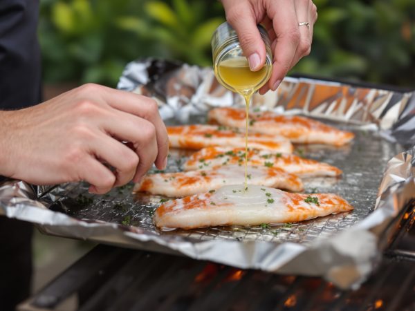 preparation_grillade_poisons
