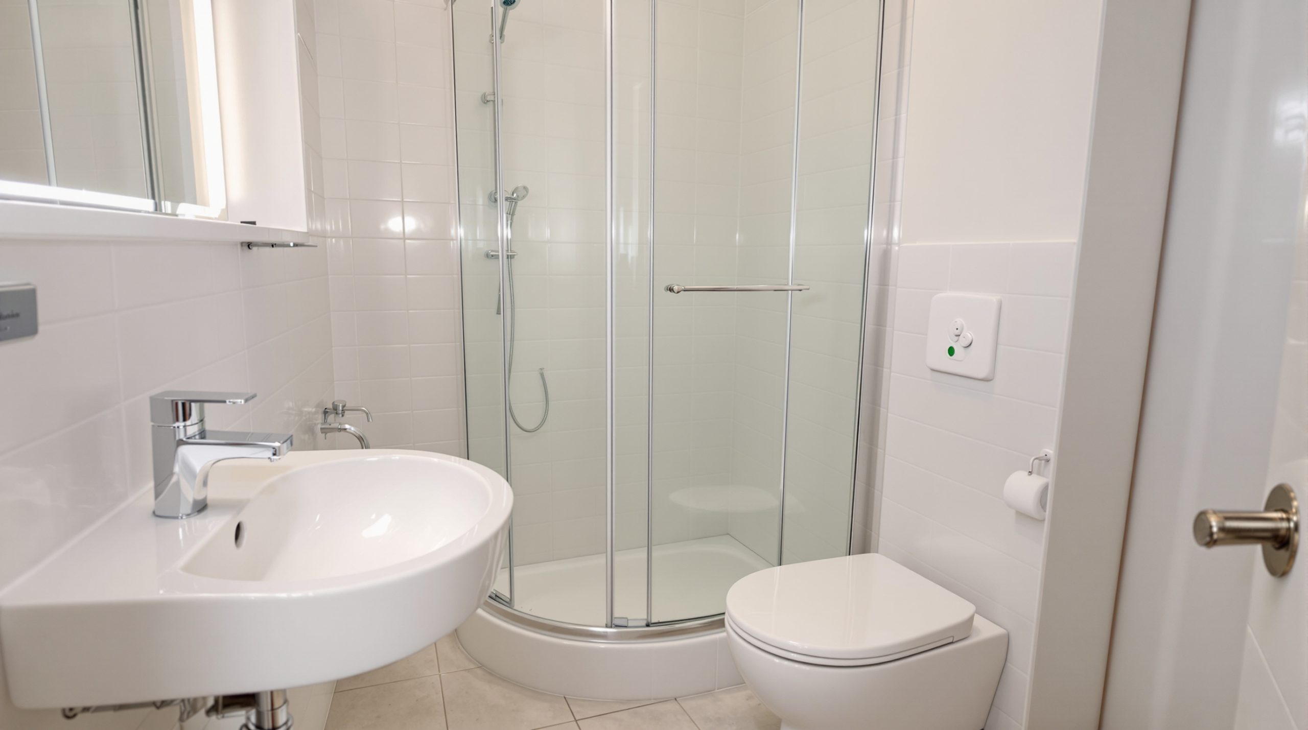 salle_bain_intérieure_propre