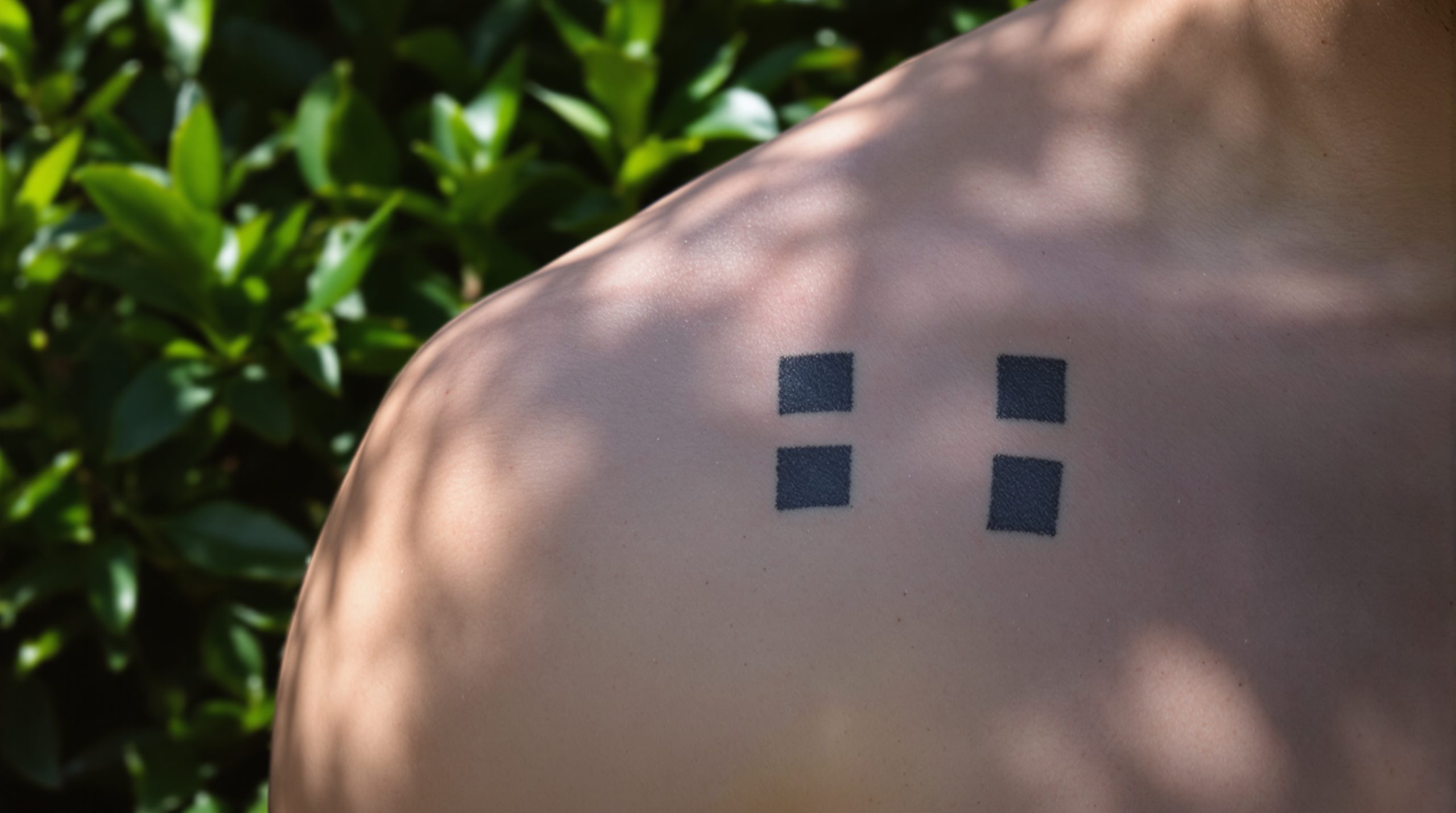 Tatouage_Bandes_Noires_Traditionelles