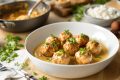 Boulettes suédoises maison : secret d’une sauce crémeuse inégalée
