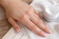 Ongles : les mystères des taches blanches enfin révélés