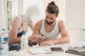 Morphotypes corporels : boostez votre physique avec la méthode du test du poignet