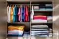 La méthode de pliage qui révolutionne le rangement : dites adieu aux plis !