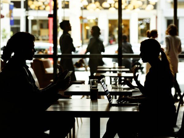 rencontre_café_sécurisée