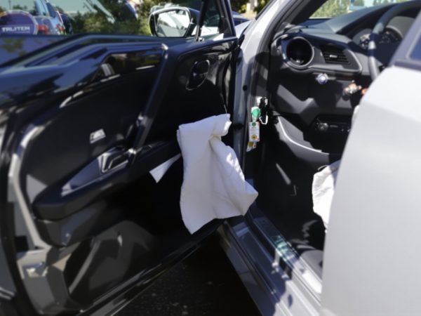 voiture_tissu_blanc