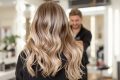 Évitez la couture : 8 astuces pour ajuster vos rideaux sans découpe