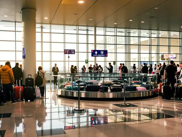 attentes_carrousel_aéroport