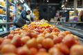 Les caissières au bord de la crise de nerfs face aux clients distraits