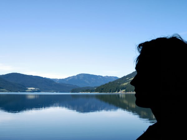 contemplation_lac_montagne