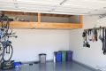Révolutionnez votre garage : astuces ingénieuses pour un espace parfaitement optimisé