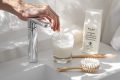 Nettoyer vos toilettes naturellement : l’alternative écologique au vinaigre blanc et bicarbonate