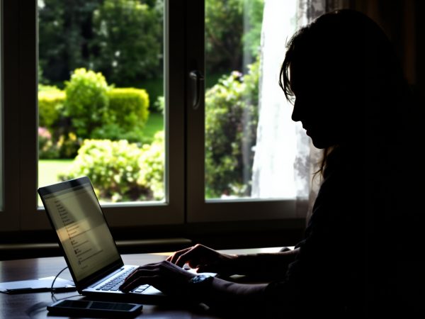 silhouette-securite-numerique